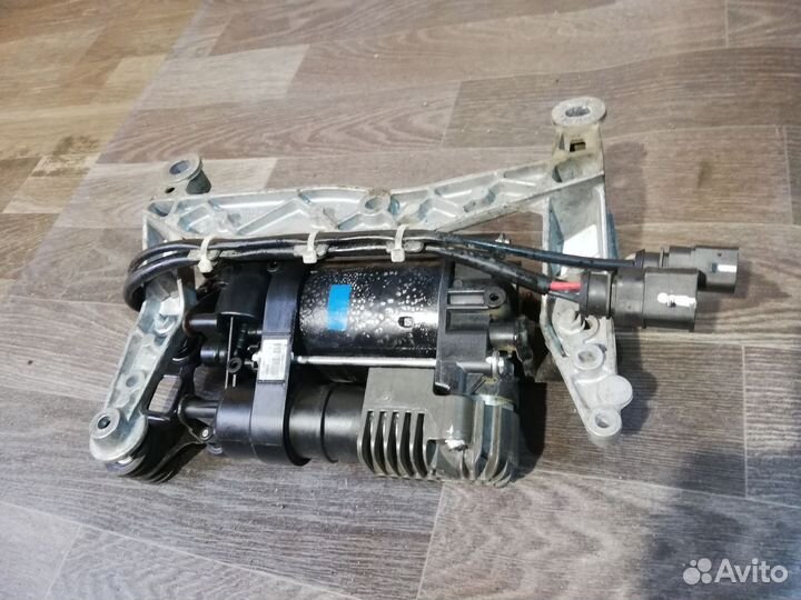 Пневмокомпрессор Porsche Cayenne 958