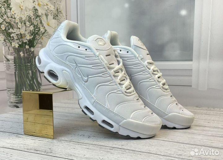 Кроссовки Nike air max tn plus white