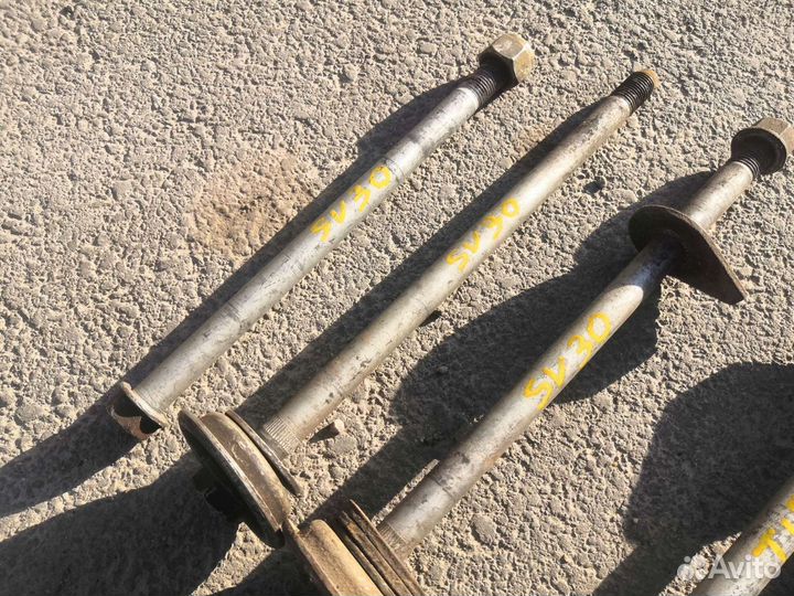 Болт подвески toyota