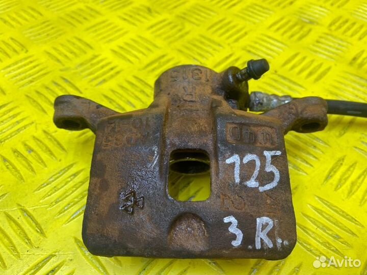 Суппорт задний правый Mitsubishi Pajero Pinin/Io