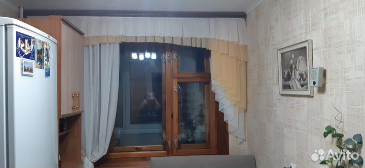 Шторы для кухни 2,2м. Дорогая ткань,сшиты в ателье