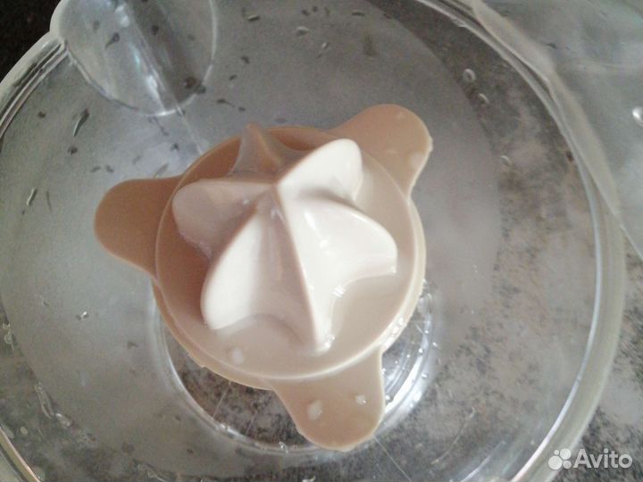 Чаша от соковыжималки