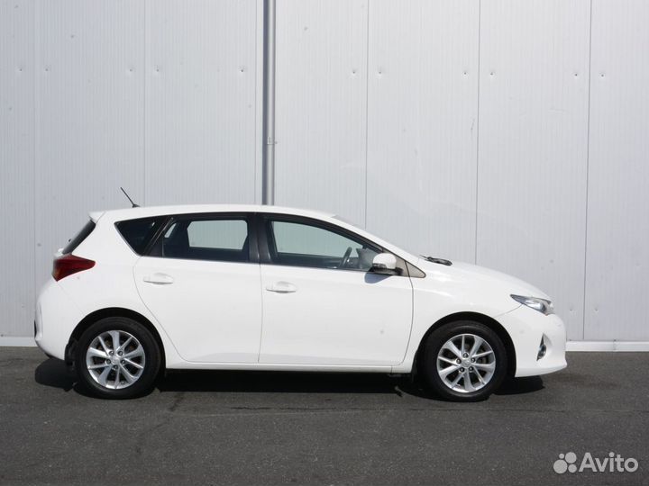 Toyota Auris 1.6 CVT, 2013, 115 000 км
