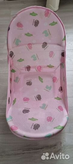 Шезлонг для купания малыша