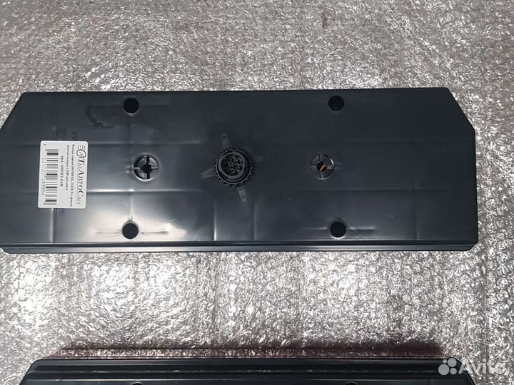 Фонарь задний желтый поворотник с AMP разъемом