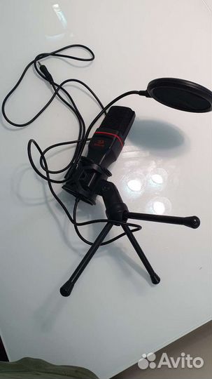 Игровой микрофон Redragon Seyfert GM 100