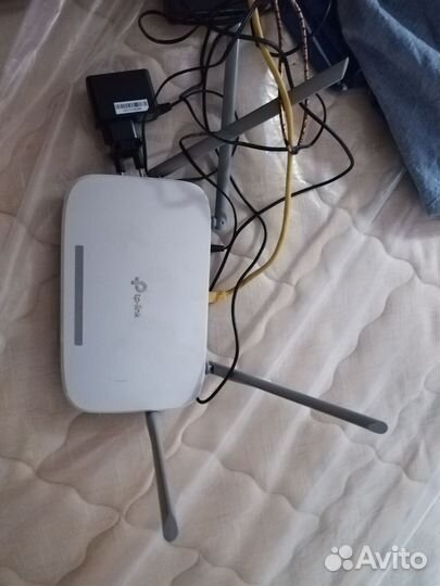 Тв приставка и роутер