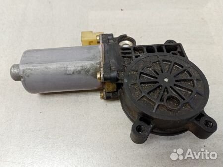 Моторчик правго стеклоподъёмника