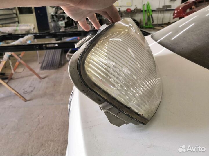 Оригинальная фара на хендай акцент