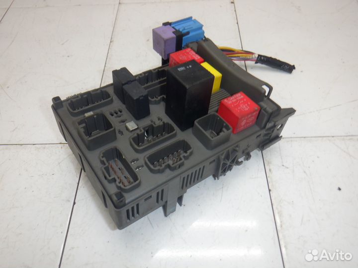 Блок предохранителей Renault Vel Satis