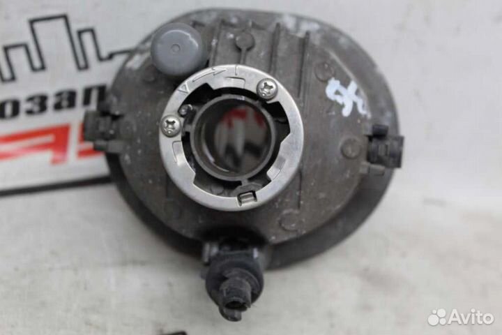 Туманка toyota pontiac vibe voltz ZZE136 ZZE137 ZZ