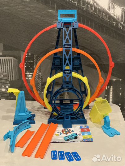 Конструктор трасс hot wheels Тройная петля