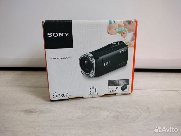 Видеокамера Sony HDR-CX330E