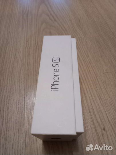 Коробка от телефона iPhone 5s
