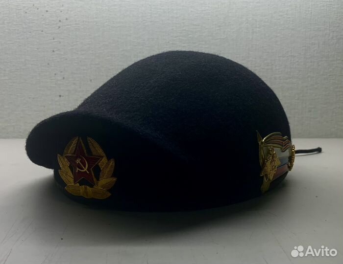 Берет черный отбитый