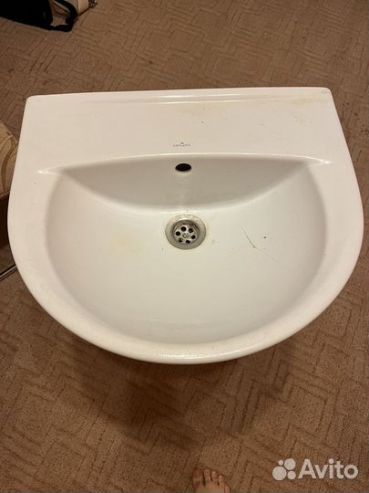 Раковина со стойкой