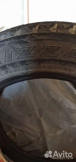 Bridgestone Blizzak DM-V1 225/60 R18