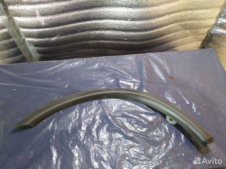 Накладка крыла Mitsubishi Outlander 3 2012