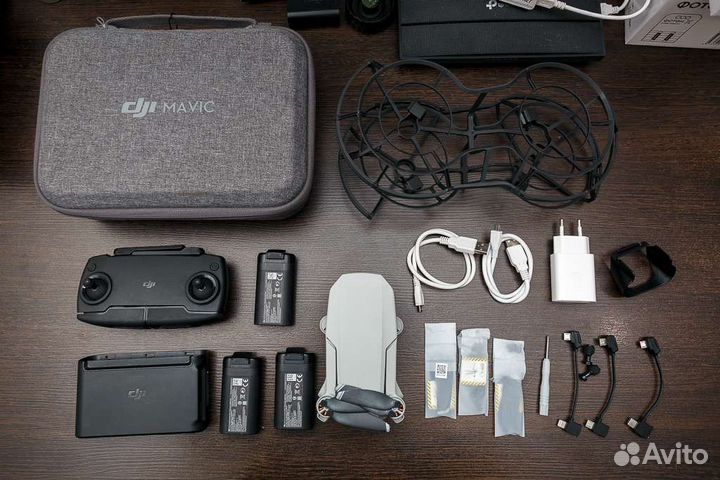 Квадрокоптер DJI Mavic Mini Fly More Combo