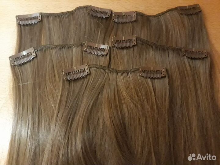 Волосы на заколках