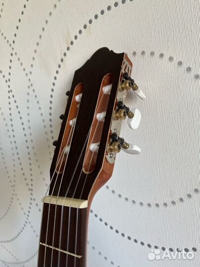 Гитара классическая Made in Europe (массив кедра)