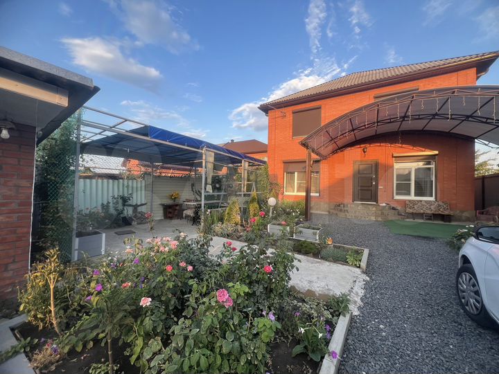 Дом 153 м² на участке 5 сот.