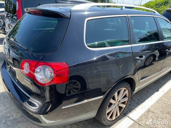 Радиатор охлаждения двигателя Vw Passat B6 3.2