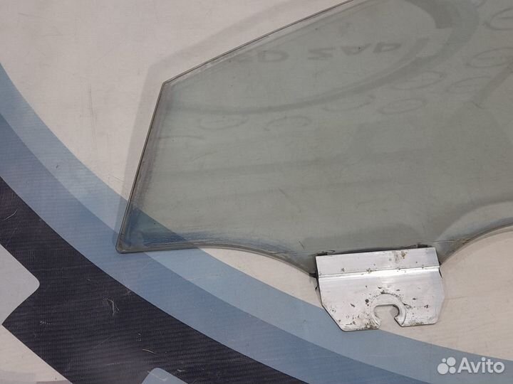 Стекло передней левой двери Volkswagen Phaeton