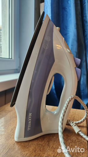 Утюг Maxwell 3004