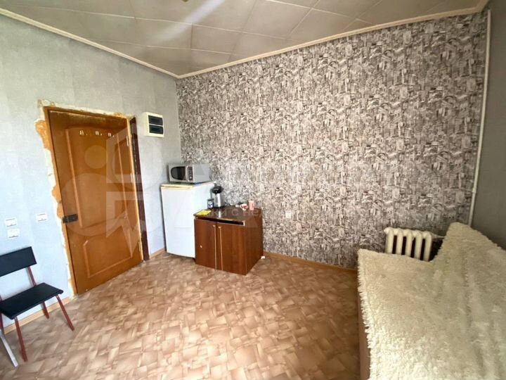 Комната 14 м² в 3-к., 4/4 эт.