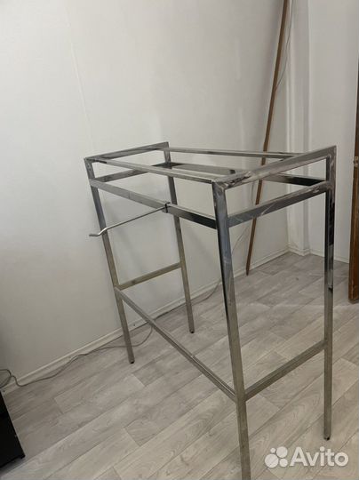 Вешалка напольная