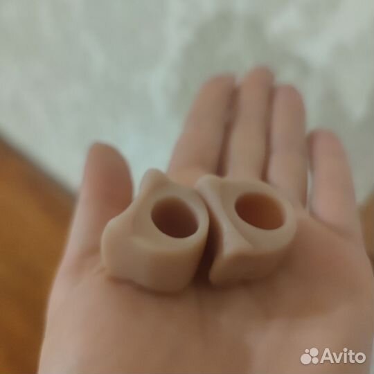 Разделитель для пальцев / межпальцевая перегородка