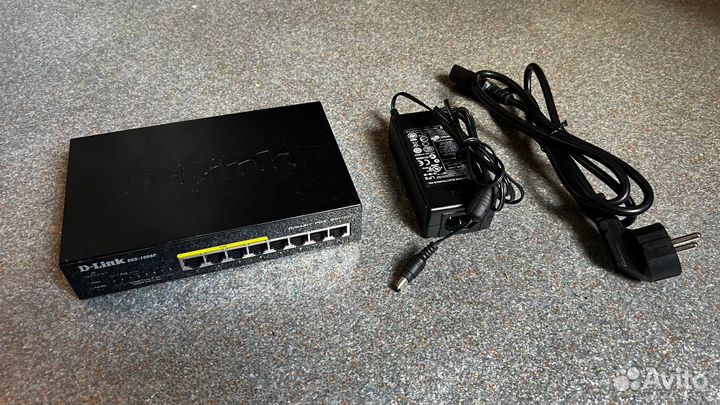 Свитч D-link DGS-1008P