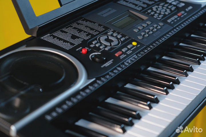 Синтезатор / Цифровое Пианино (+ аксессуары)