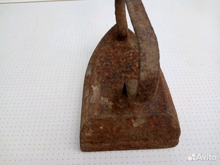 Утюг старинный