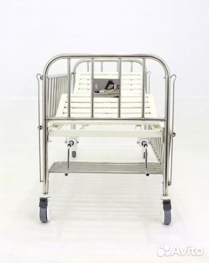 Медицинская кровать для ухода за больными