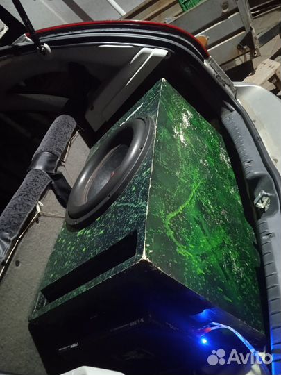 Сабвуфер с моноблоком