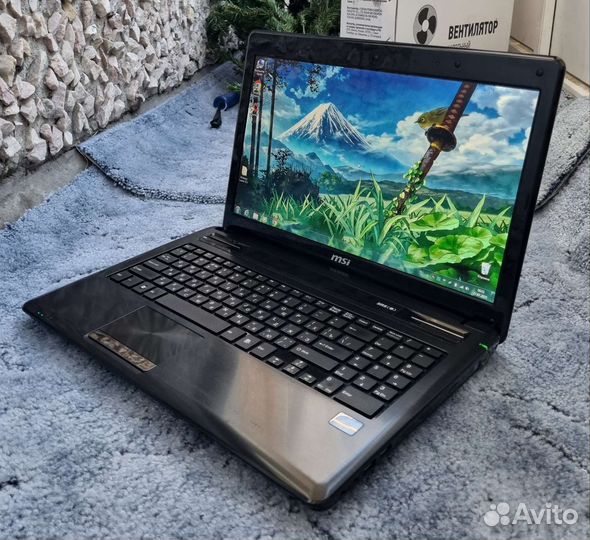 Игровой ноутбук MSI /i3/GT520M/озу6гб