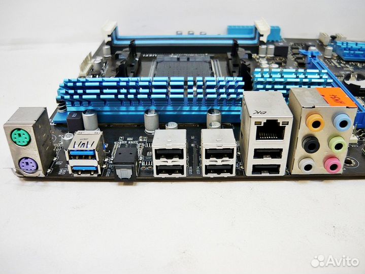 AM3+ Asus M5A97 (4x DDR3, USB3, SATA3)