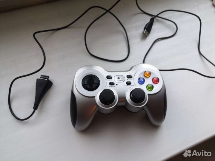 Геймпад беспроводной Logitech F710