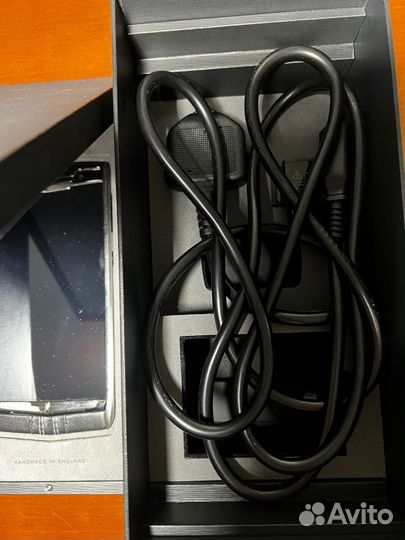 Vertu Signature Touch Claret Calf, 2/64 ГБ