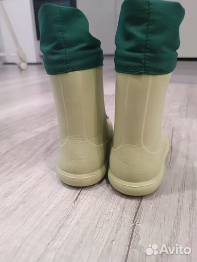 Резиновые сапоги 24