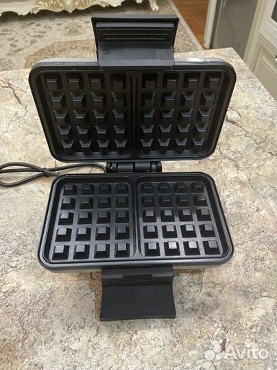 Электрическая вафельница