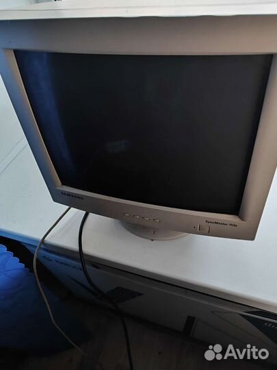 Монитор Samsung
