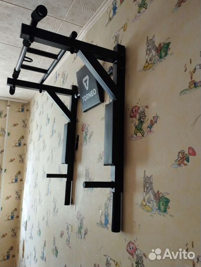 Турник настенный torneo