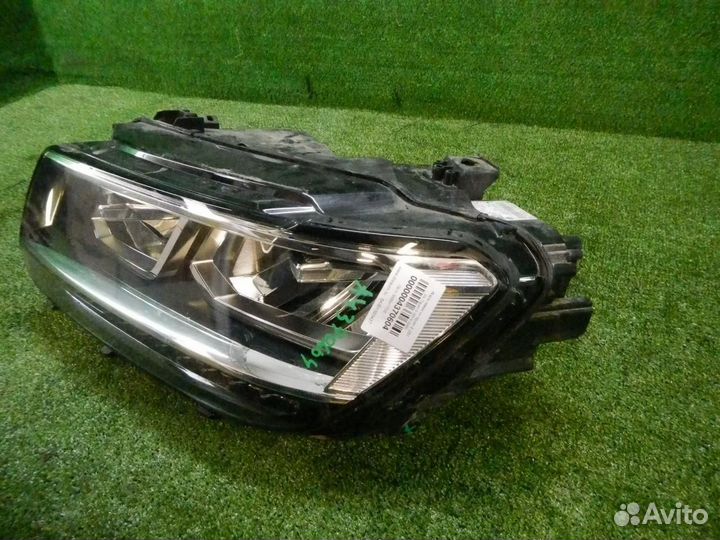 Фара левая Volkswagen Tiguan