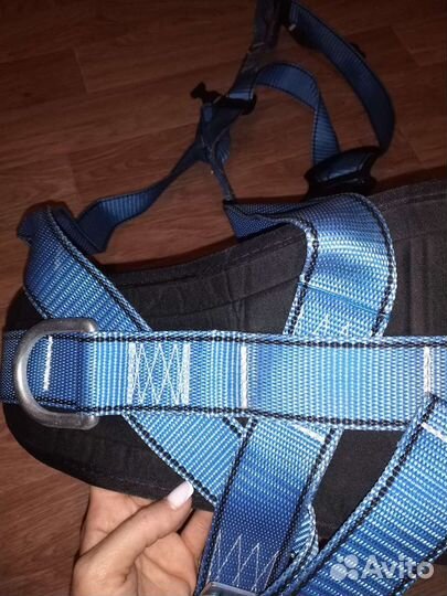 Страховочная привязь новая