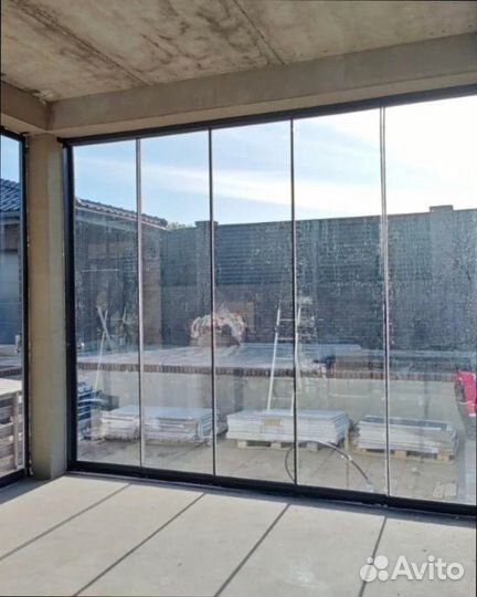 Остекление входной группы раздвижное с гарантией