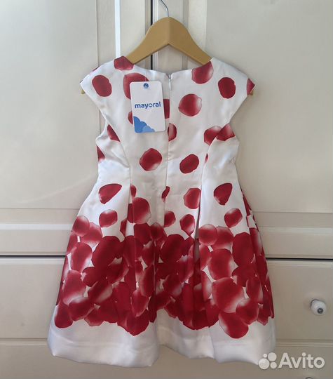 Новое платье Mayoral на рост 104