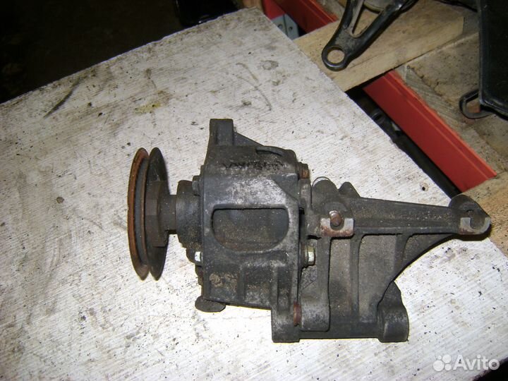 Насос гур Volkswagen Vento 26016947